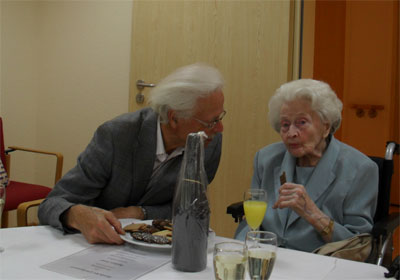 Happy Birthday Frau Esser in Hermuelheim