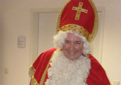 Ich bin hier zwar nur der Nikolaus beim Anna-Haus Seniorenzentrum der Caritas aber das von Herzen. Und so w&uuml;nsche ich allen Besuchern und Besucherinnen auf meiner Webseite alles Sch&ouml;ne und Gute f&uuml;r die kommenden Festtage!!!